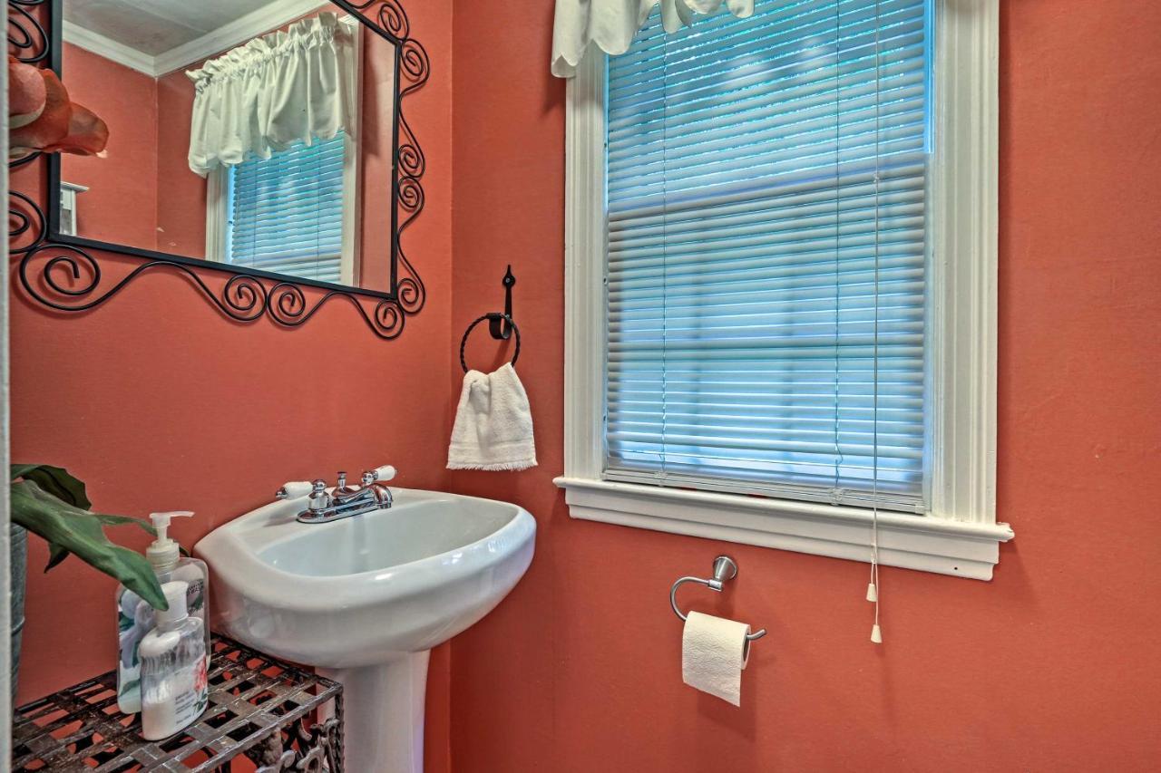 Historic Essex Home With Large Yard Near Downtown! المظهر الخارجي الصورة